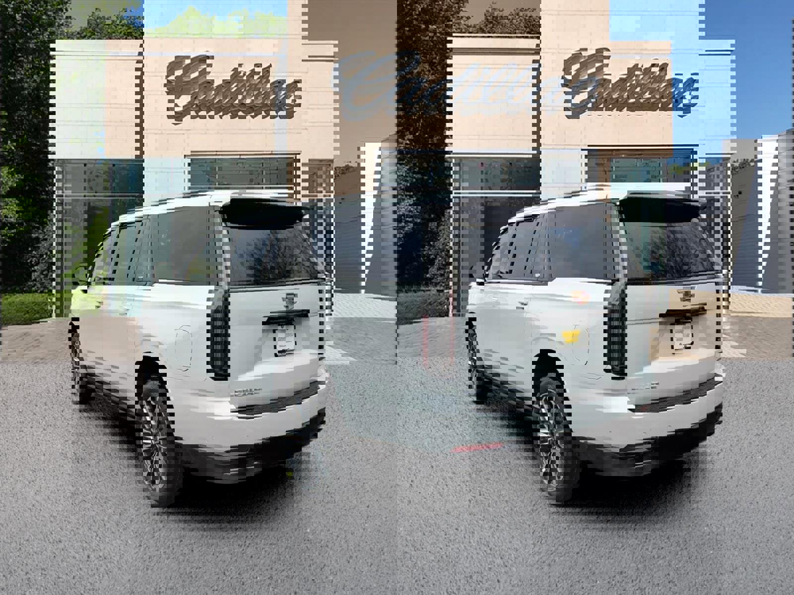 New 2026 Cadillac Escalade ESV Sport w/ Touring Package image 3