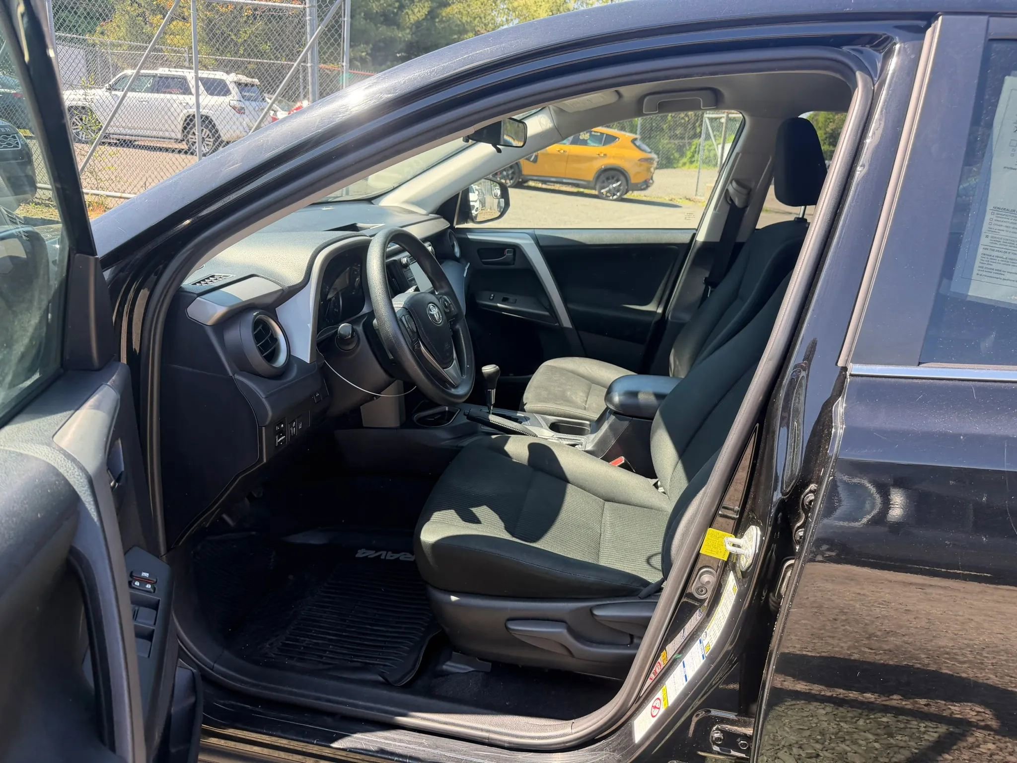 Used 2018 Toyota RAV4 LE w/ All Weather Liner Package AWD/4WD image 26