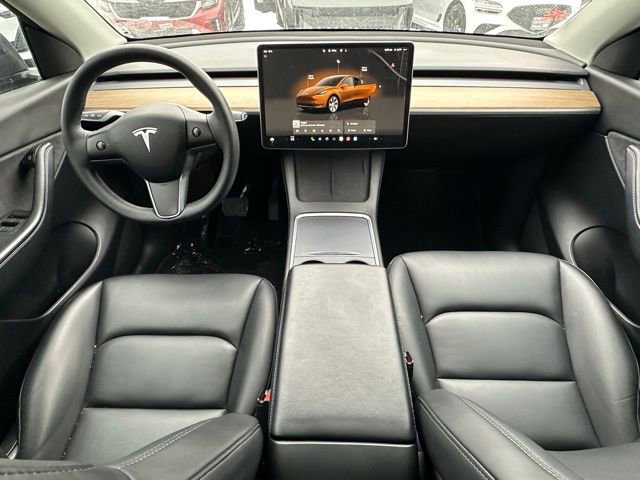 Used 2022 Tesla Model Y Long Range image 13