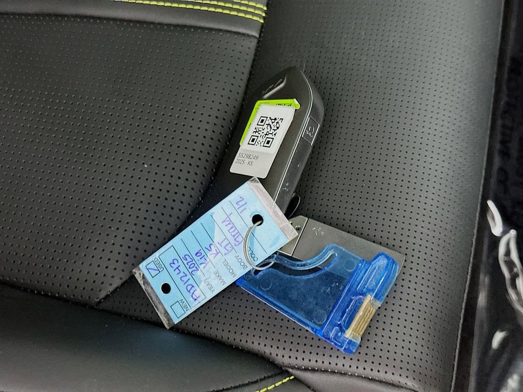 Used 2025 Kia K5 GT image 33