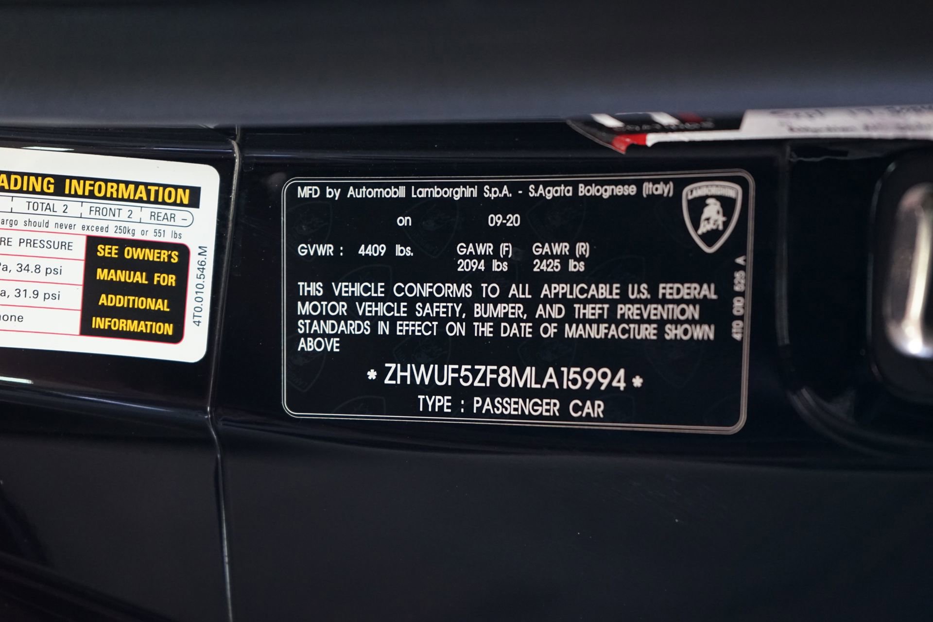 Used 2021 Lamborghini Huracan EVO image 30