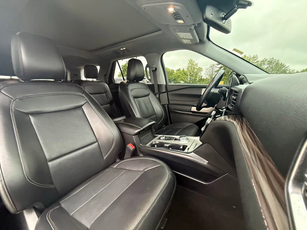 Used 2021 Ford Explorer Limited AWD/4WD image 31