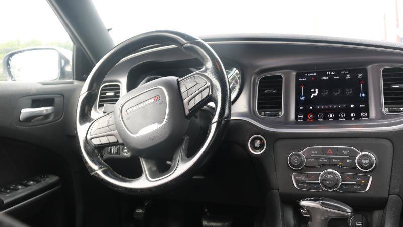 Used 2019 Dodge Charger SXT AWD/4WD image 21