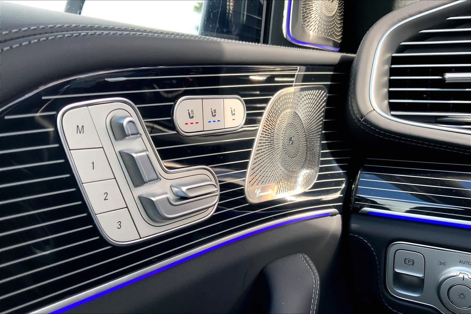 Certified 2025 Mercedes-Benz GLS 63 AMG 4MATIC image 34