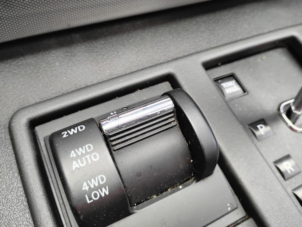 Used 2009 Jeep Liberty Sport w/ Popular Equipment Group AWD/4WD image 11