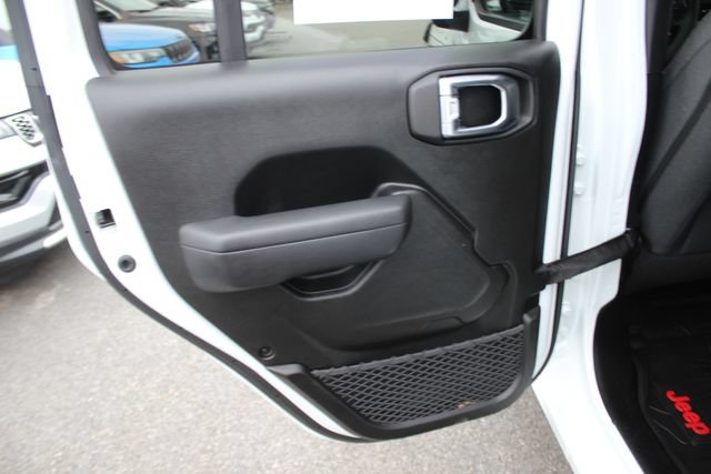 Used 2024 Jeep Wrangler Unlimited Sport AWD/4WD image 23
