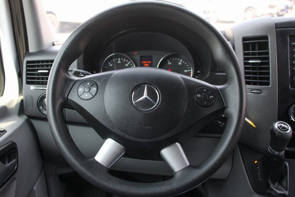 Used 2016 Mercedes-Benz Sprinter 2500 image 23