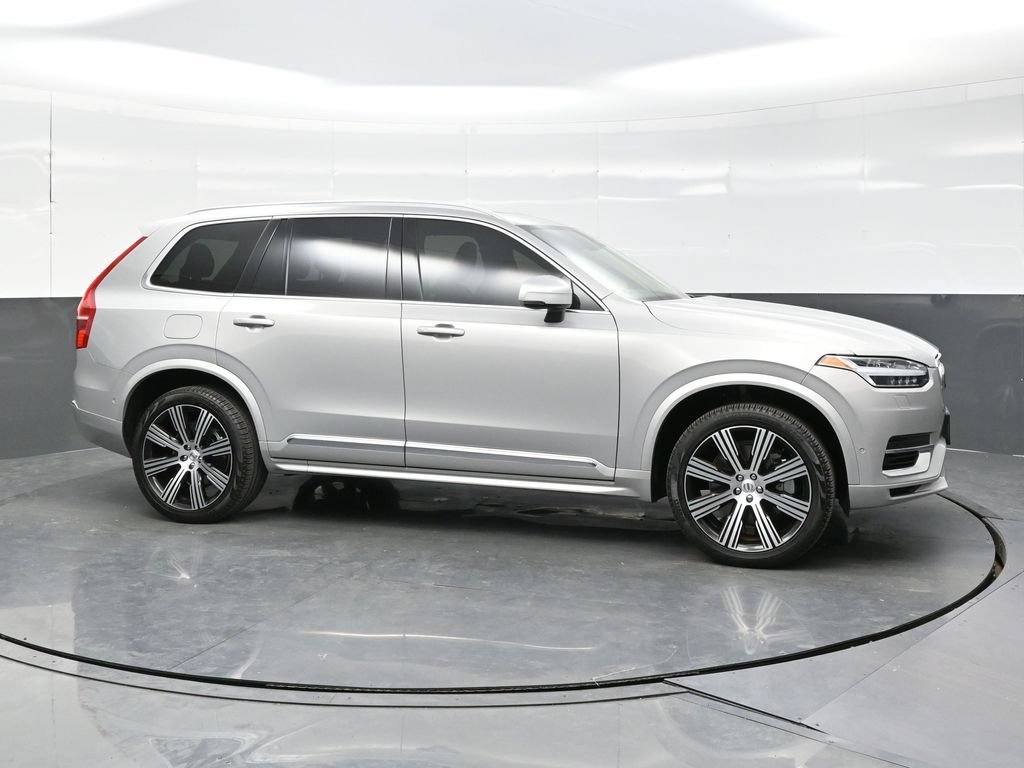 Used 2025 Volvo XC90 T8 Ultra w/ Protection Package Premier AWD/4WD image 8