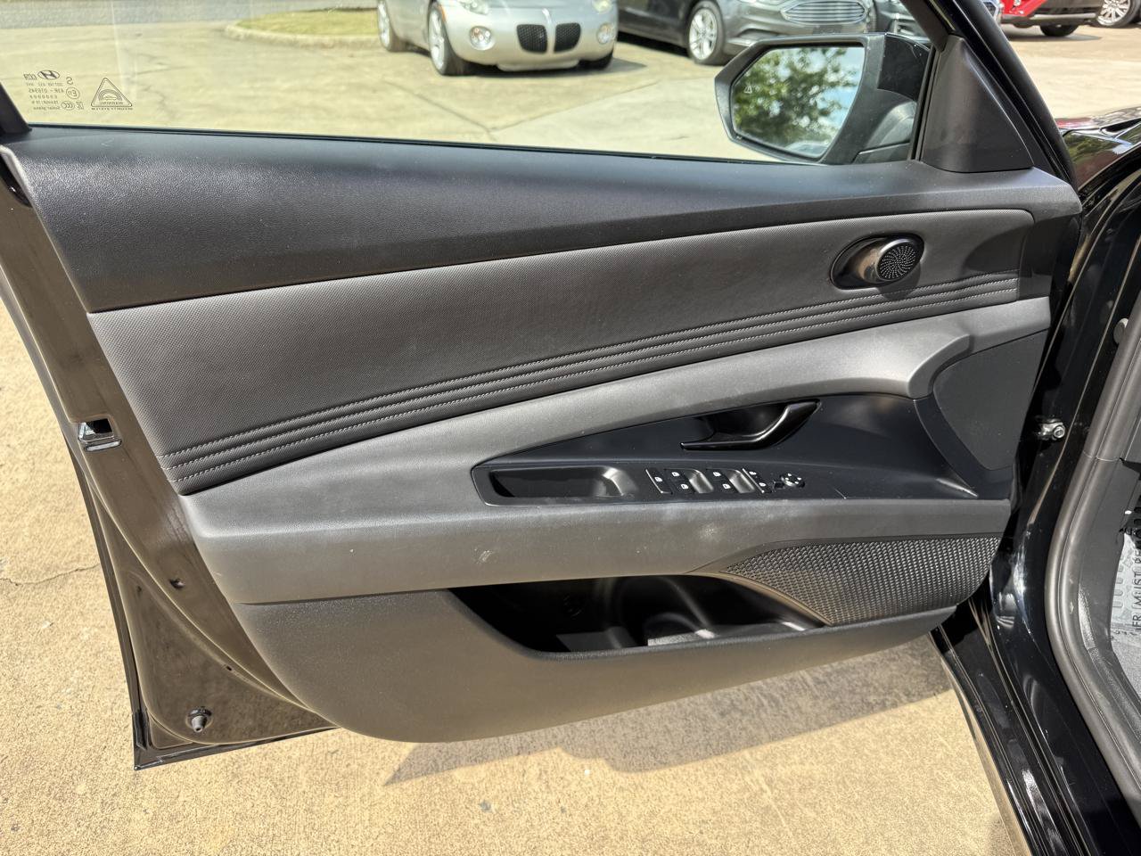 Used 2026 Hyundai Elantra Sport FWD image 10