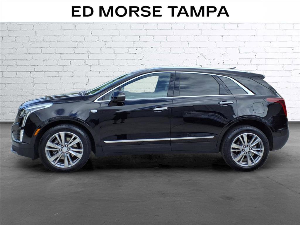 Certified 2025 Cadillac XT5 Premium Luxury AWD/4WD image 2