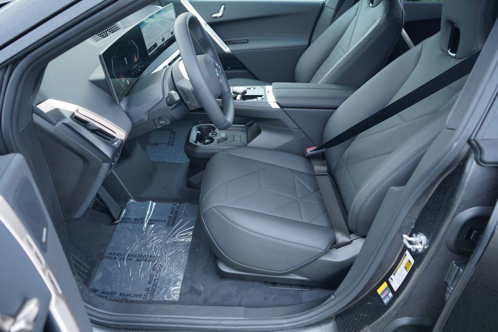 New 2026 BMW iX xDrive60 image 7