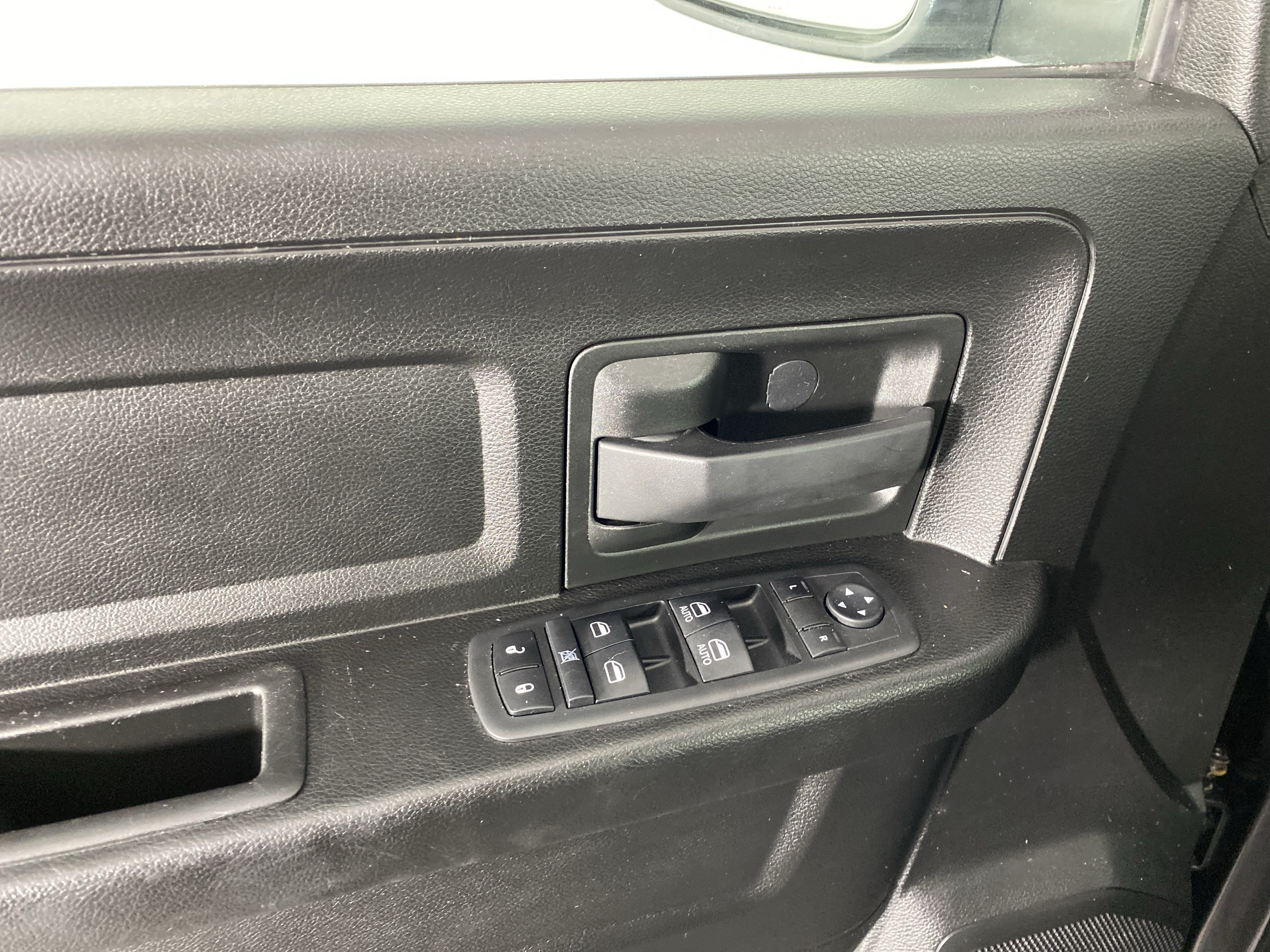 Used 2019 RAM 1500 Tradesman w/ Popular Equipment Group AWD/4WD image 12