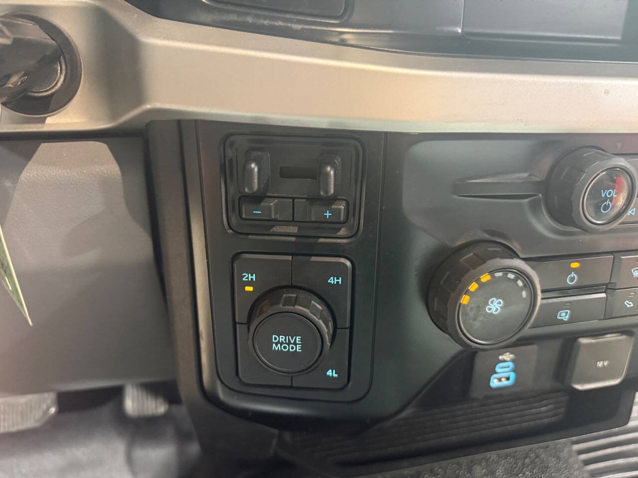 Used 2024 Ford F250 XL w/ XL Chrome Package AWD/4WD image 23