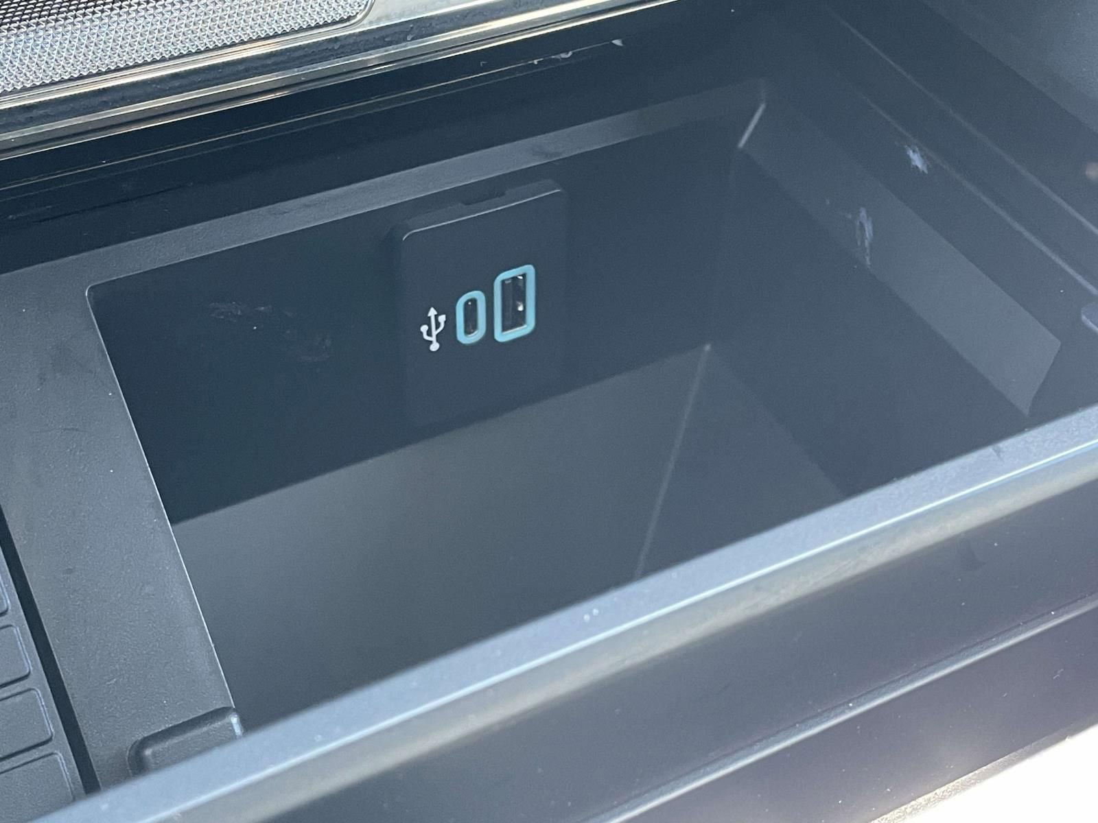 Used 2024 Ford F250 Lariat w/ Sport Appearance Package image 26