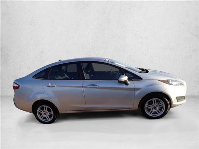 Used 2019 Ford Fiesta SE image 5