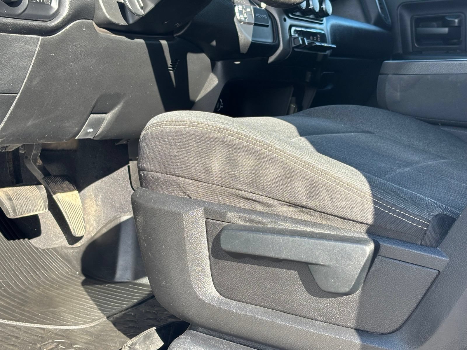 Used 2020 RAM 3500 Tradesman AWD/4WD image 13