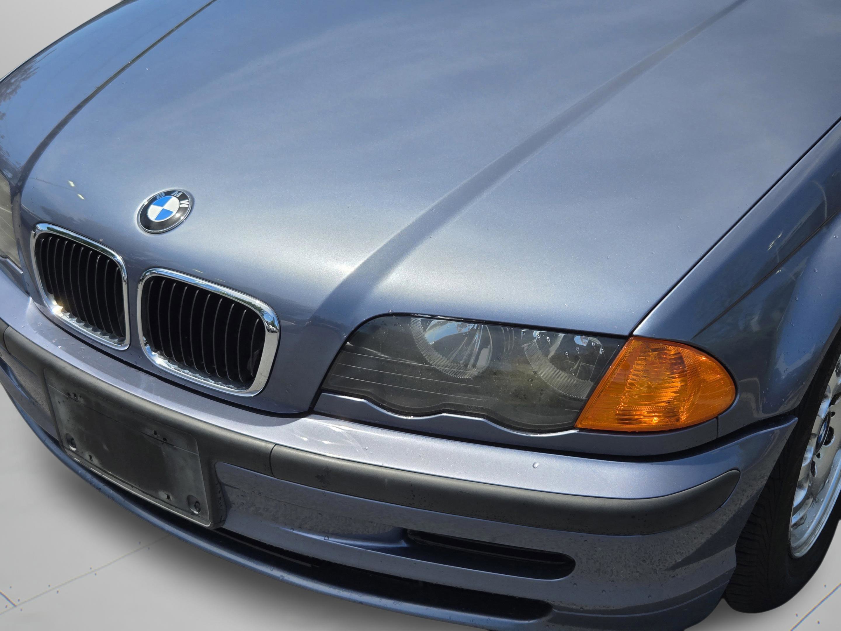 Used 2000 BMW 323i Sedan RWD image 9