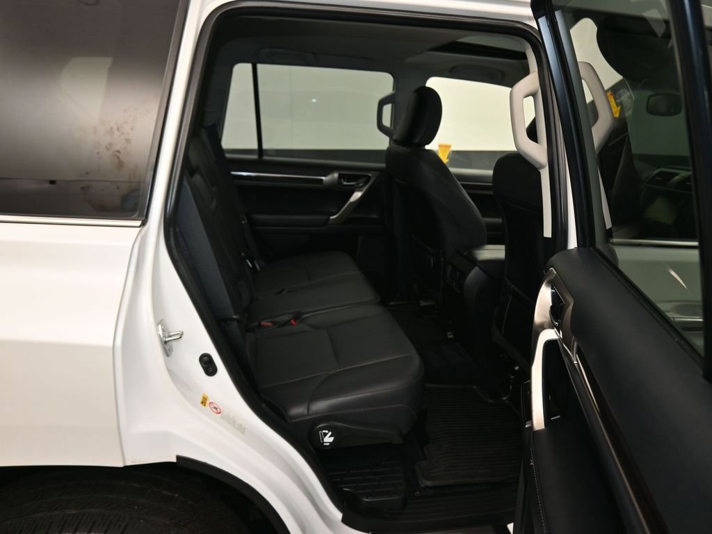 Used 2016 Lexus GX 460 w/ Navigation Package image 43