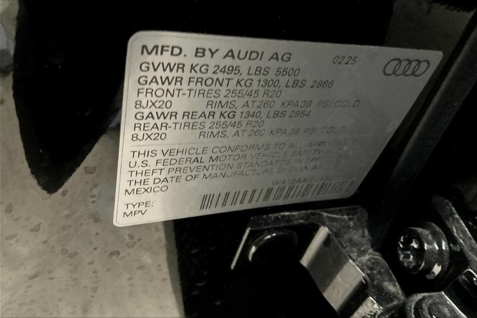 Used 2025 Audi Q5 Premium w/ Premium Plus AWD/4WD image 39