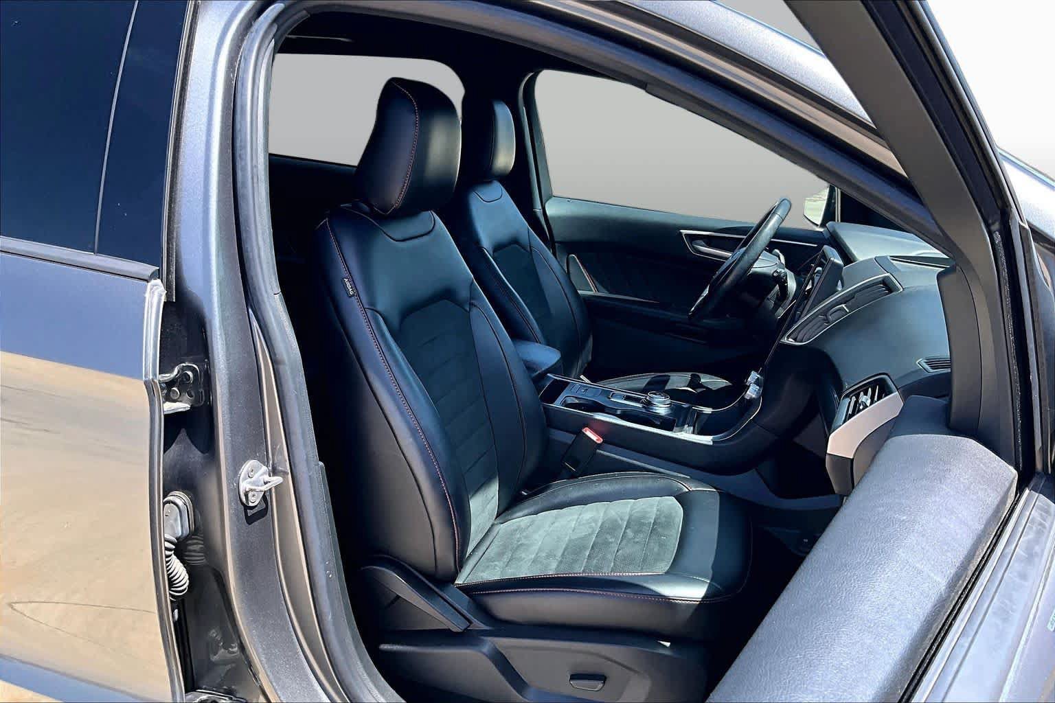 Used 2023 Ford Edge ST-Line AWD/4WD image 9
