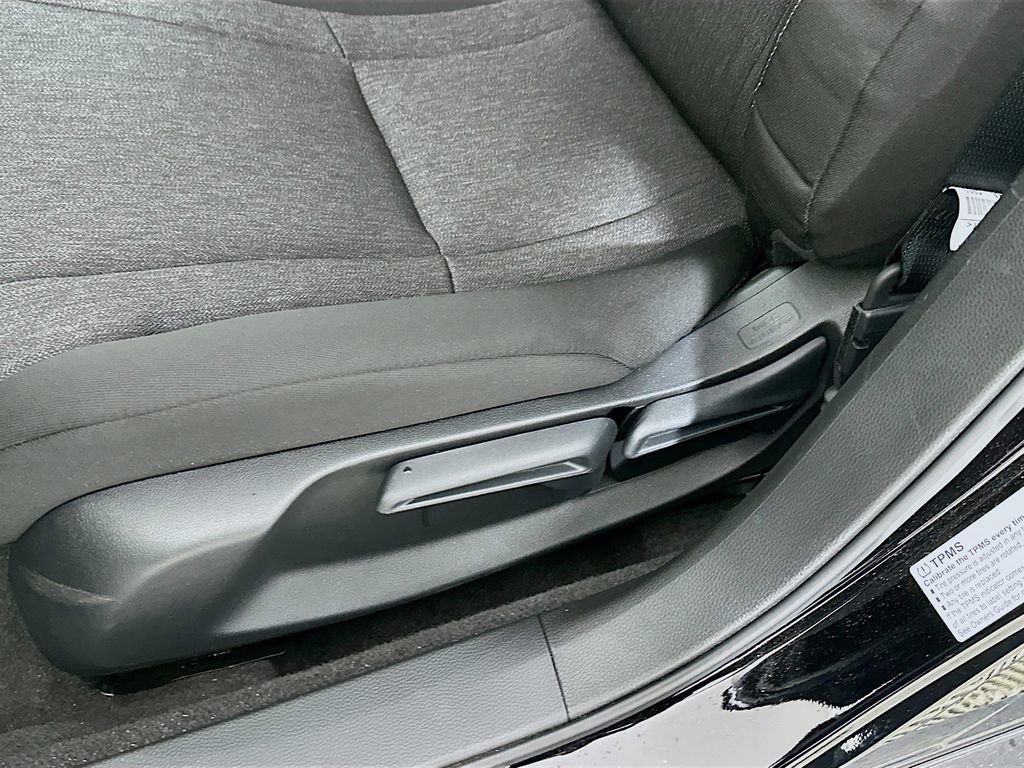 Certified 2025 Honda Accord LX image 9