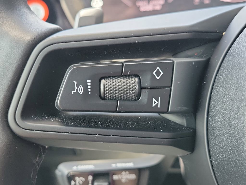 Certified 2025 Porsche Cayenne image 37