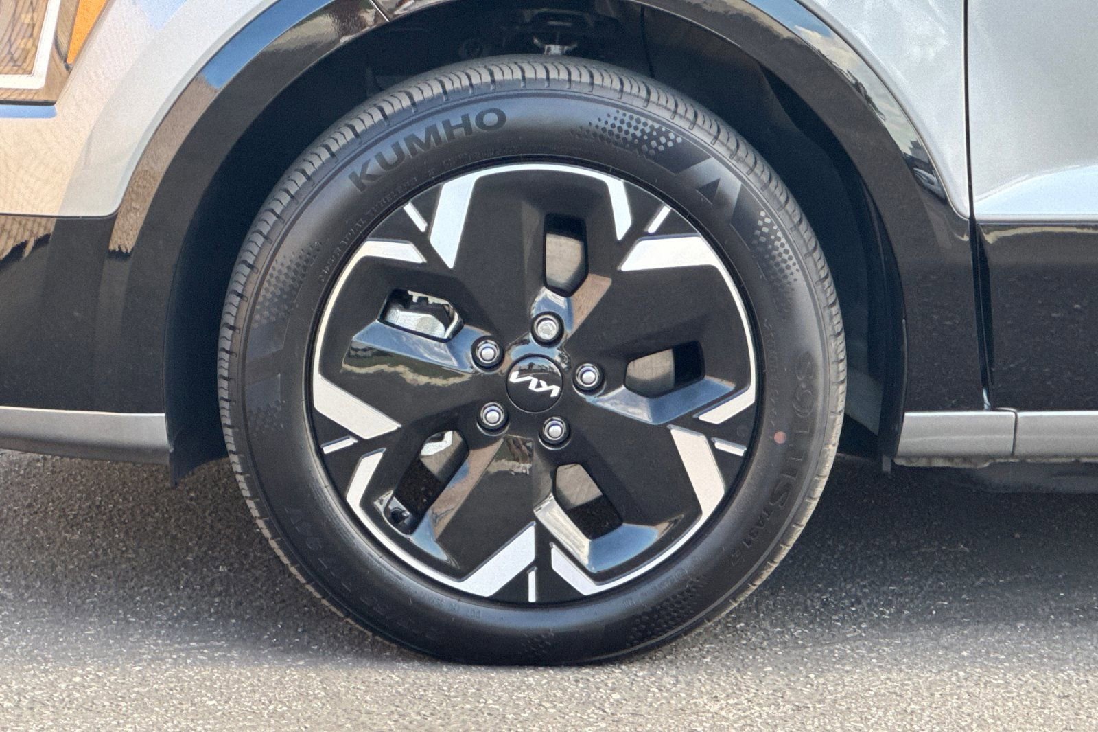 Used 2024 Kia Niro Wind FWD image 28