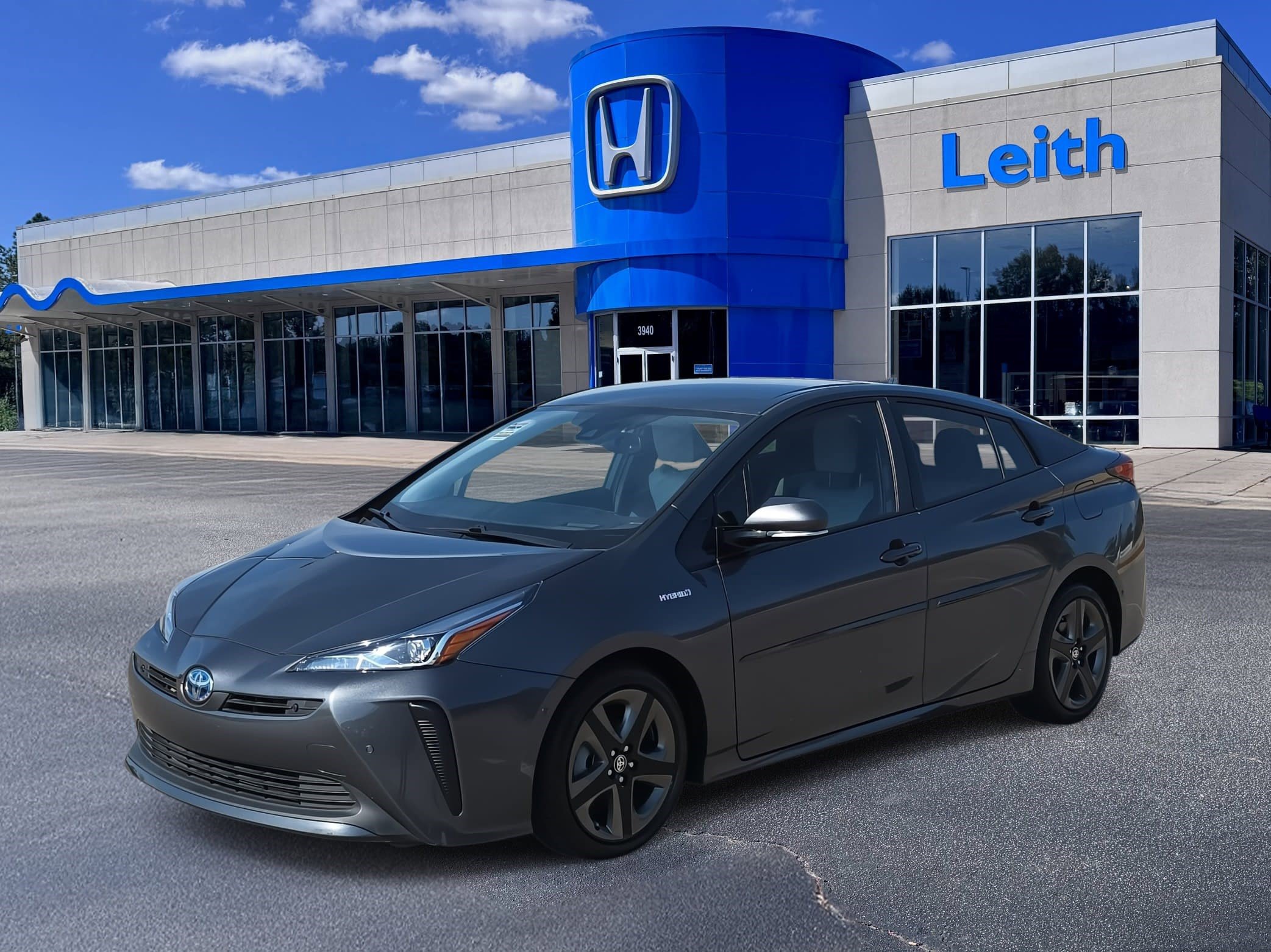 Used 2020 Toyota Prius Limited image 1