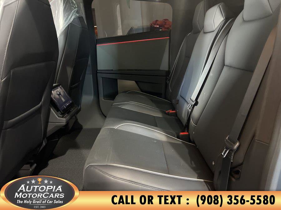 Used 2025 Tesla Cybertruck AWD Crew Cab image 14
