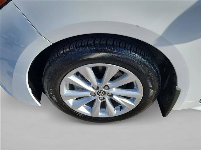Used 2025 Toyota Corolla LE image 9