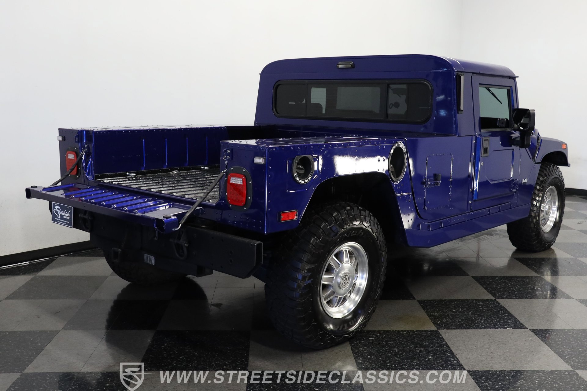 Used 2003 HUMMER H1 2-Door Hard Top image 2