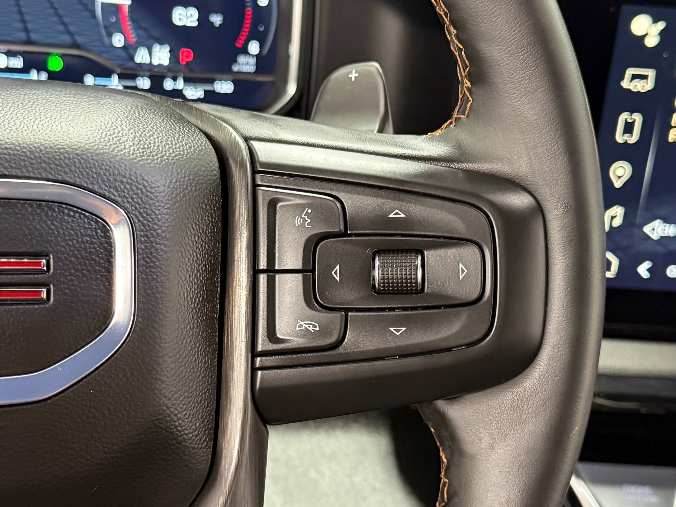 Used 2024 GMC Sierra 1500 AT4 w/ Technology Package AWD/4WD image 23