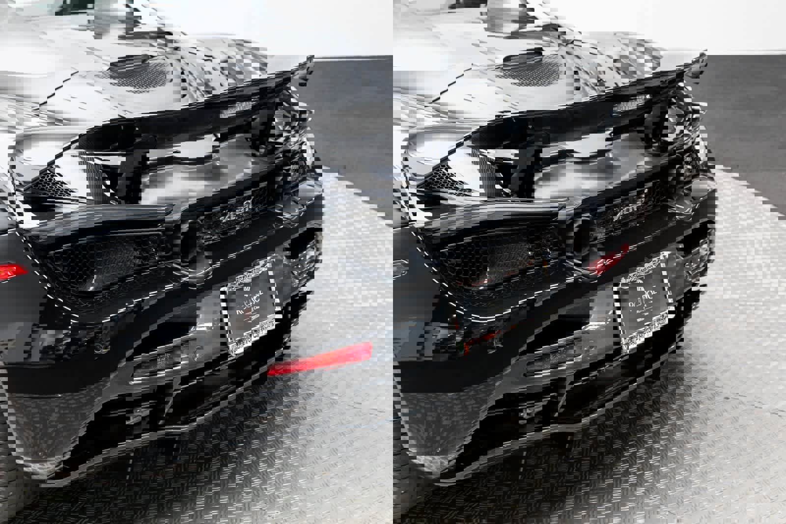 Used 2023 McLaren 720S Spider image 46