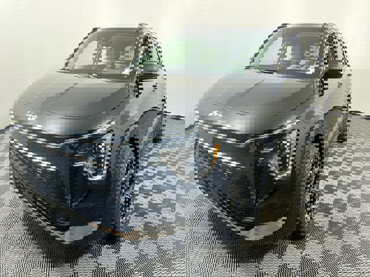 Certified 2025 Kia Niro EX Touring image 9