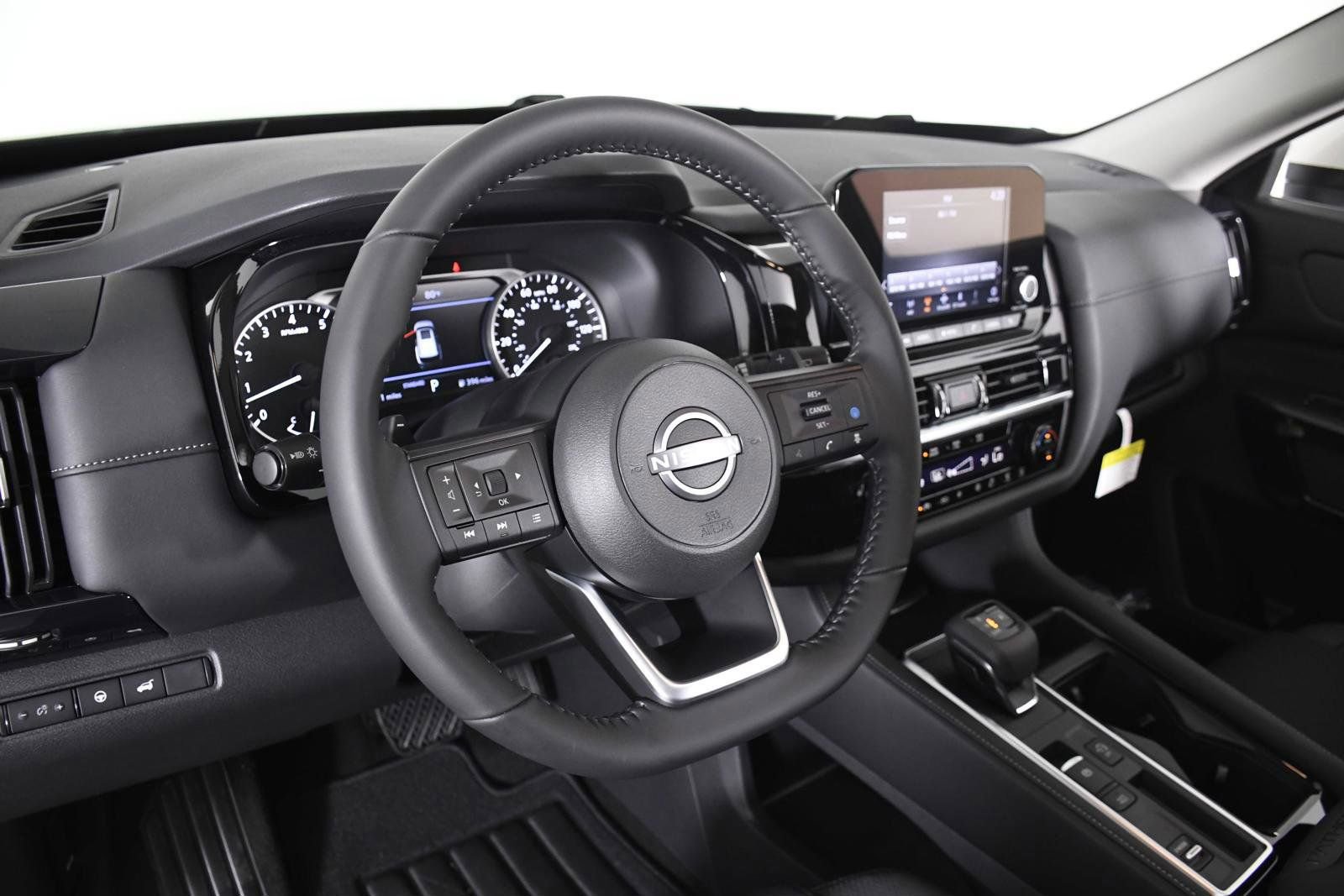 New 2024 Nissan Pathfinder SV w/ SV Premium Package image 23