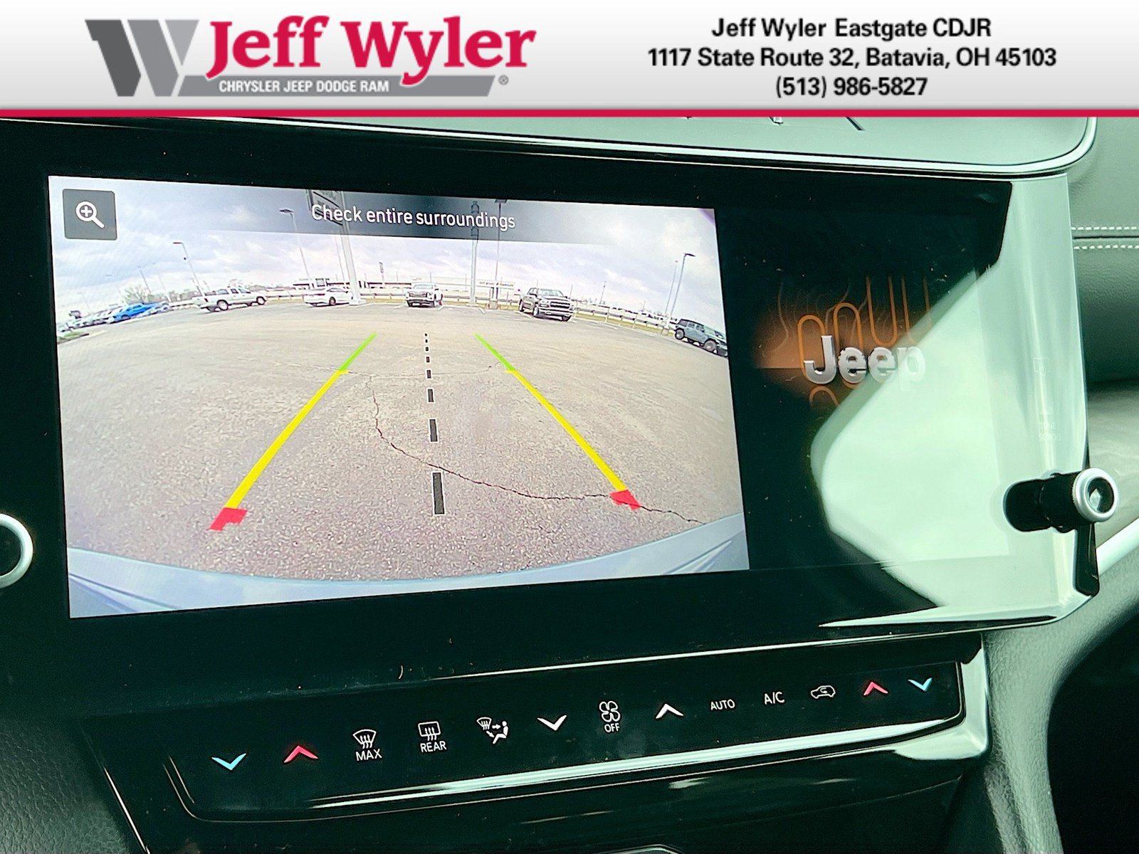 New 2026 Jeep Grand Cherokee Limited w/ Limited Altitude Package AWD/4WD image 10