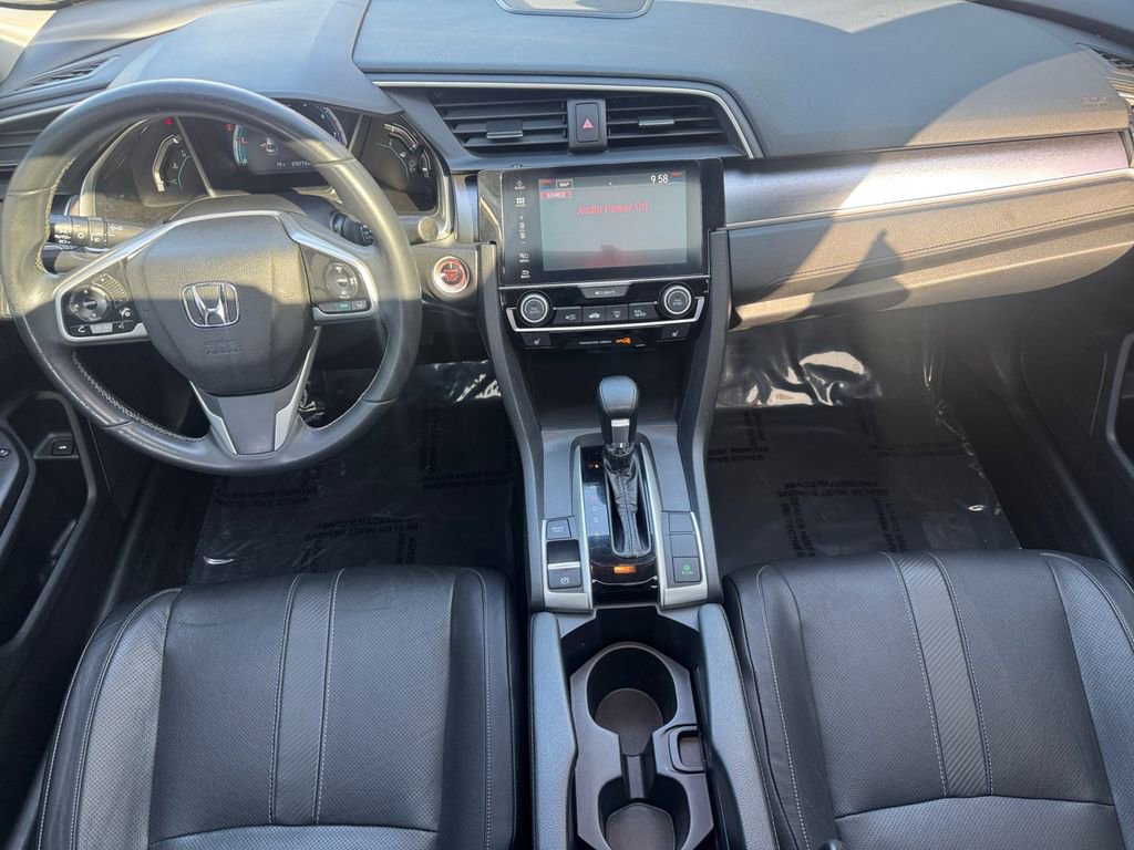 Used 2018 Honda Civic Touring image 10
