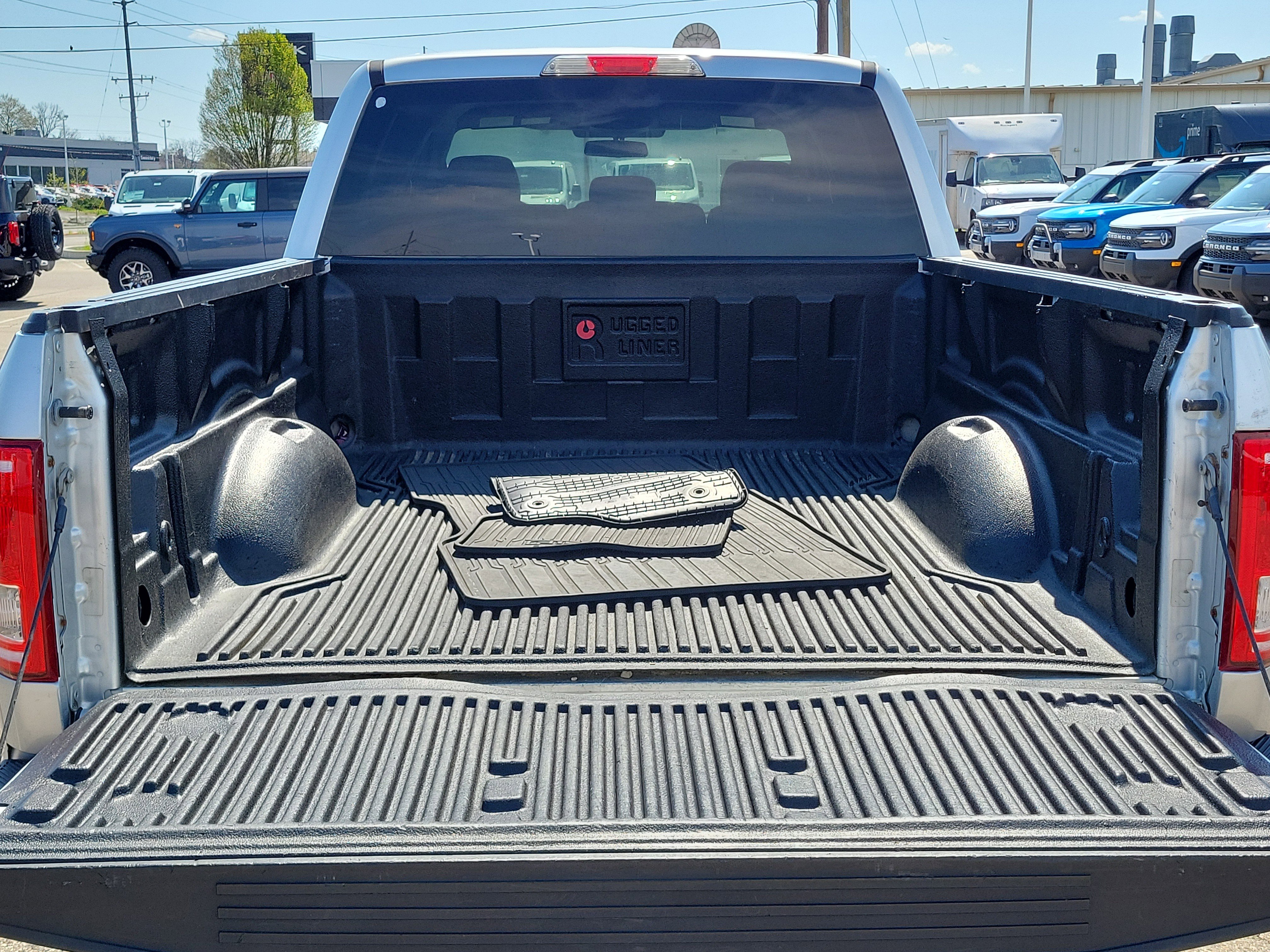 Used 2015 Ford F150 XLT w/ XTR Package image 8