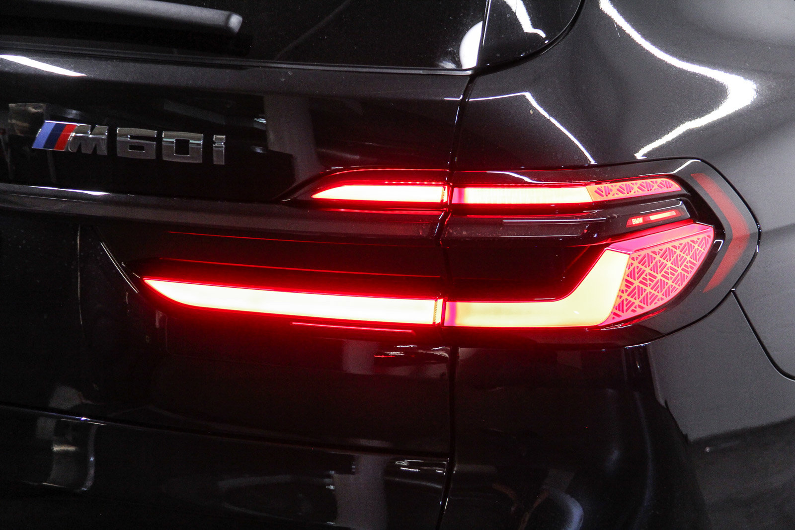 New 2026 BMW X7 M60i image 7