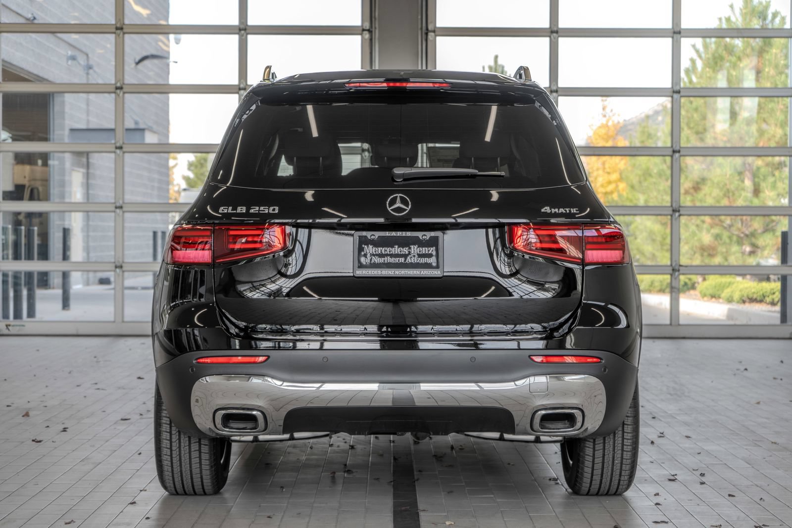 Used 2026 Mercedes-Benz GLB 250 4MATIC image 14
