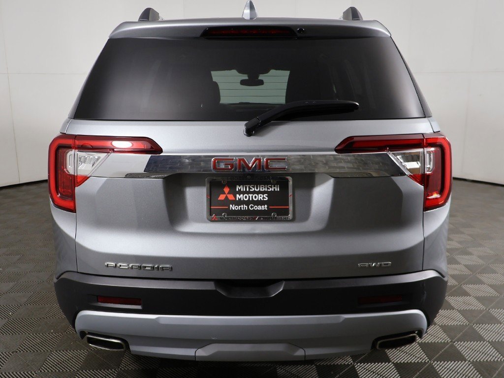 Used 2023 GMC Acadia SLE w/ Driver Convenience Package image 13