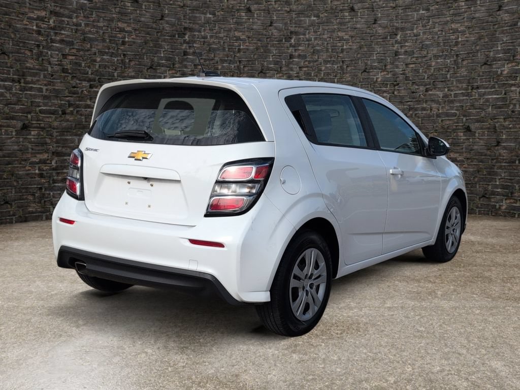 Used 2018 Chevrolet Sonic LT FWD image 7
