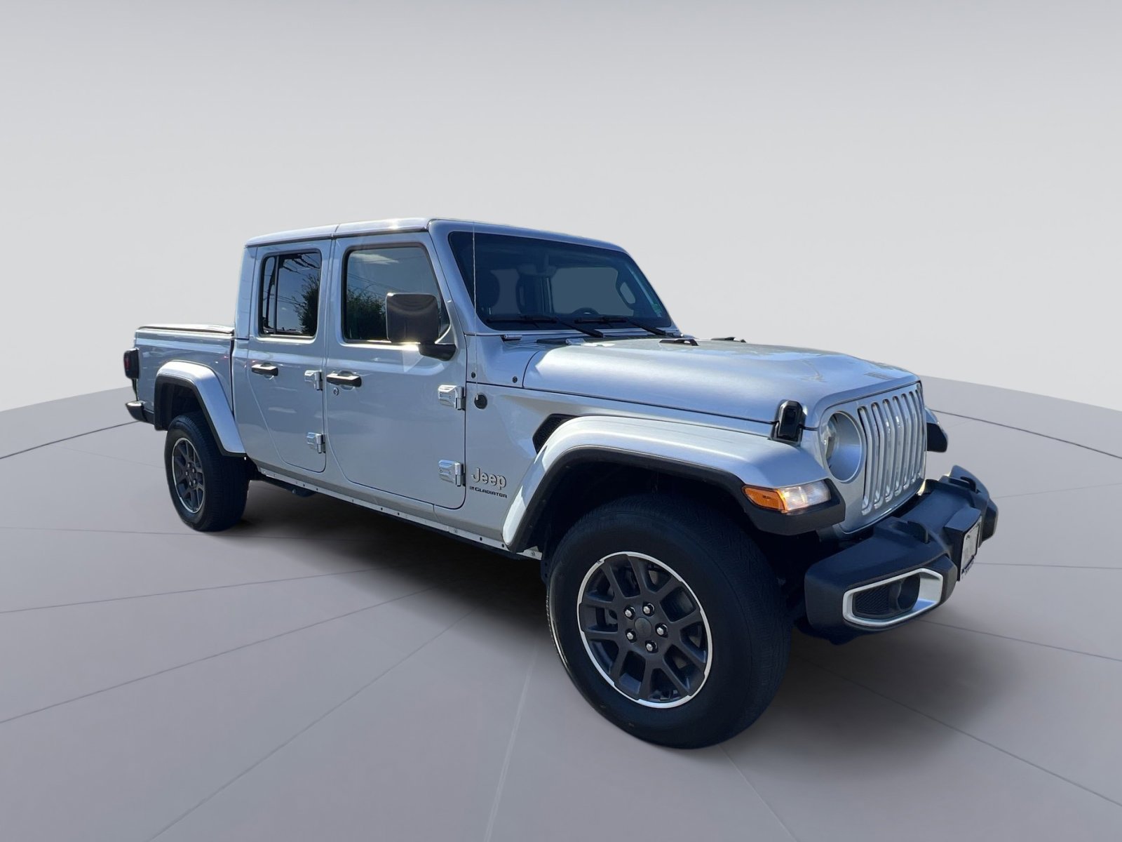 Used 2023 Jeep Gladiator Overland image 11