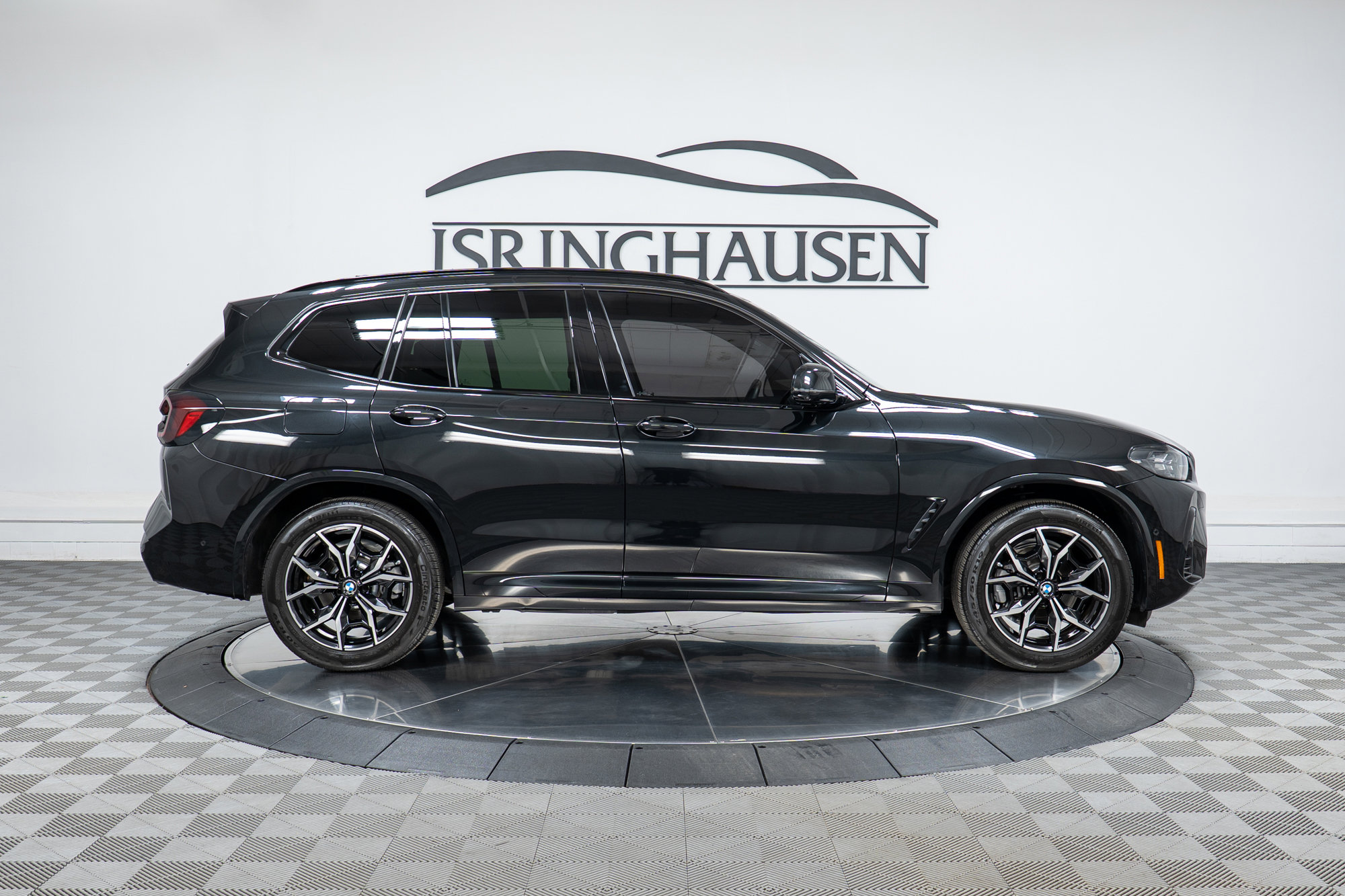 Used 2024 BMW X3 xDrive30i w/ Premium Package w/ZPA image 4
