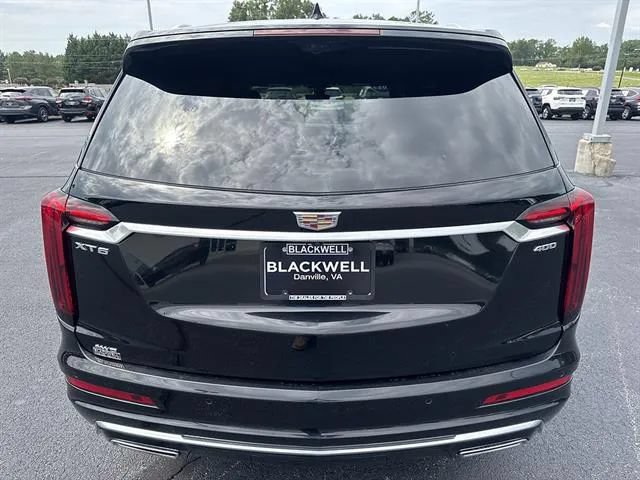 Used 2023 Cadillac XT6 Premium Luxury w/ Technology Package AWD/4WD image 5