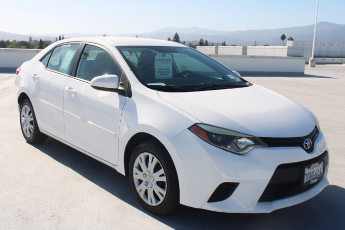 Used 2014 Toyota Corolla LE w/ Body Protection Package FWD image 2