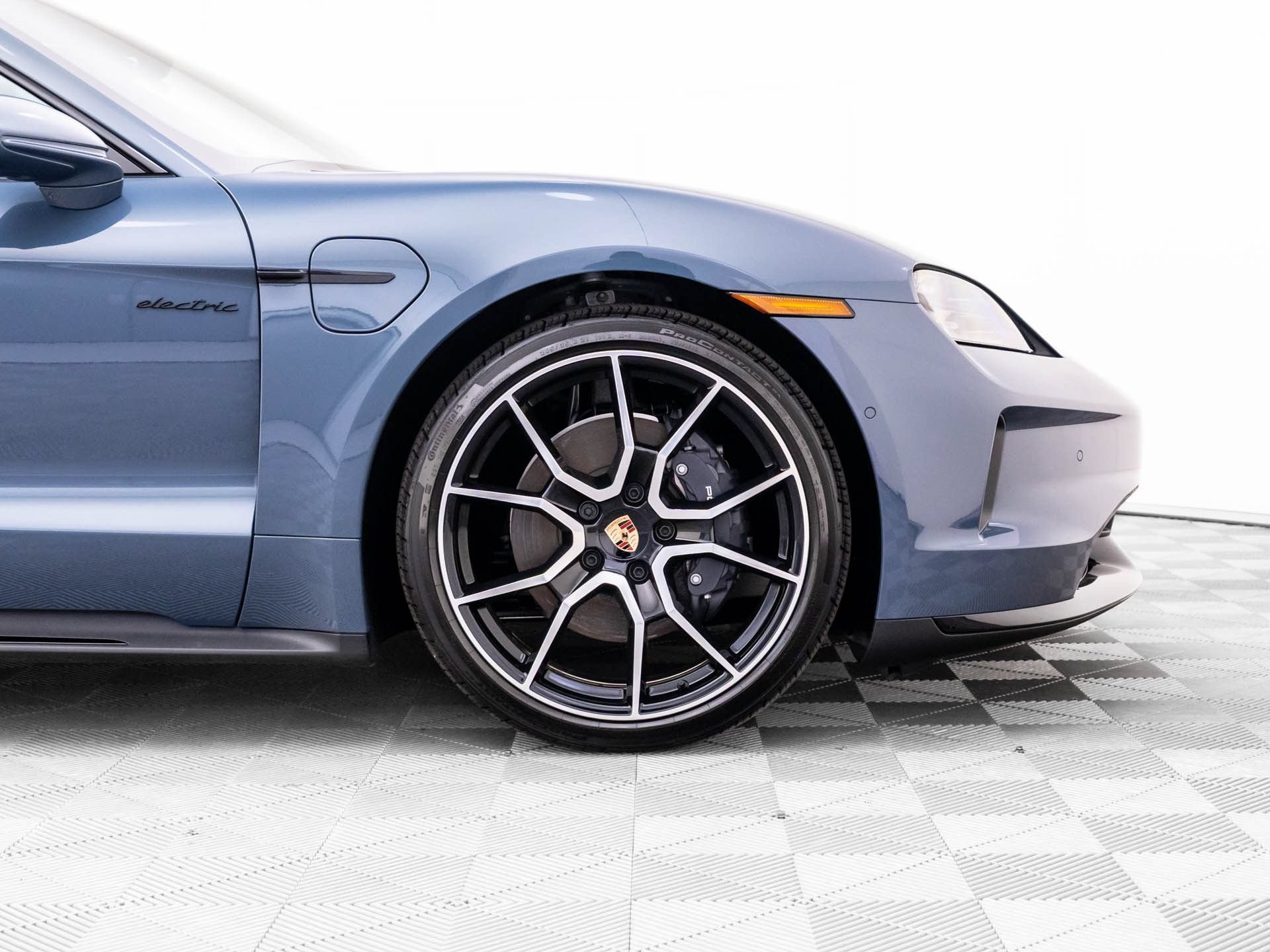New 2026 Porsche Taycan AWD/4WD image 34