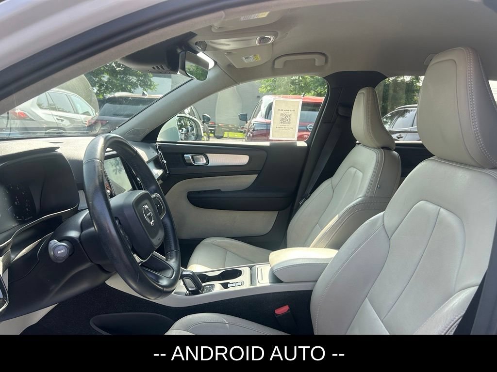 Used 2019 Volvo XC40 T5 Momentum AWD/4WD image 7