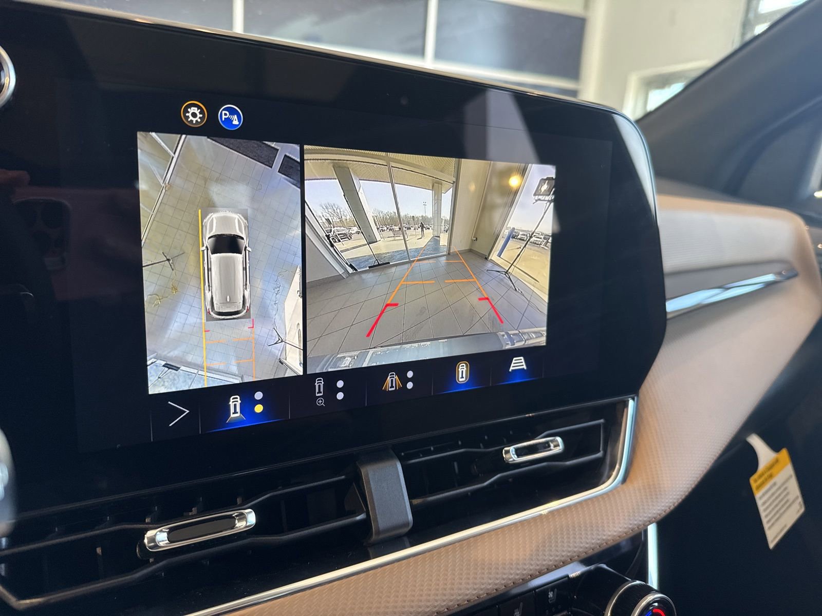 New 2026 Chevrolet Equinox ACTIV w/ Convenience Package III image 34