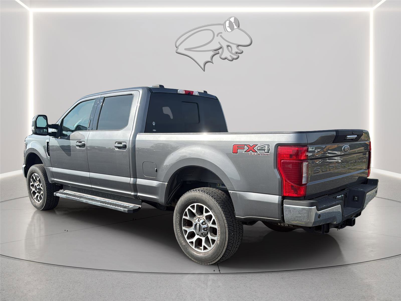Used 2021 Ford F250 Lariat w/ Lariat Value Package AWD/4WD image 4
